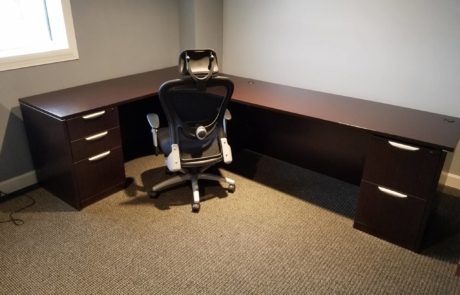 Office suite with high end desk and high back office chair